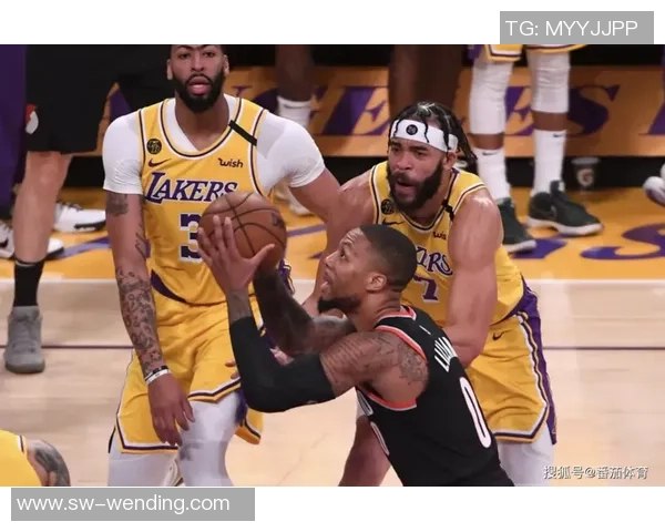 CCTV5直播湖人对决开拓者精彩赛事全程回顾与分析